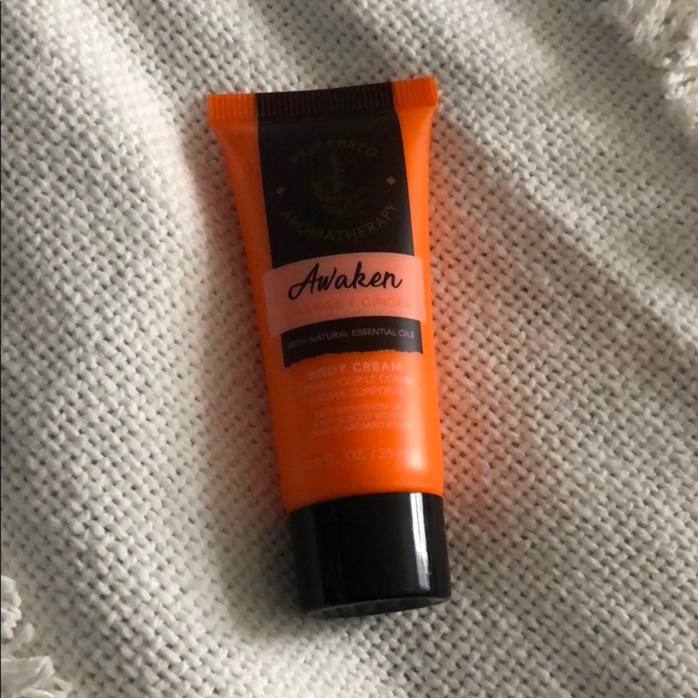 Mini aromatherapy lotion